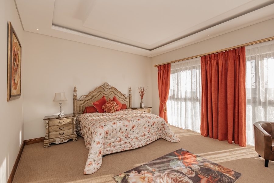 4 Bedroom Property for Sale in Baronetcy Estate Western Cape